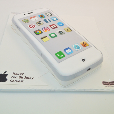 white iphone cake