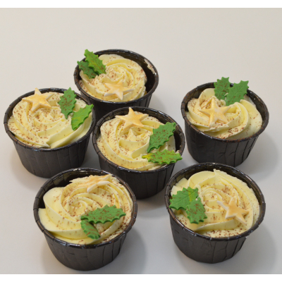 Christmas Cup Cakes 16 pc. W Pack